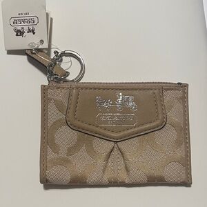 Coach Beige Signature Card Holder NEW WITH TAGS